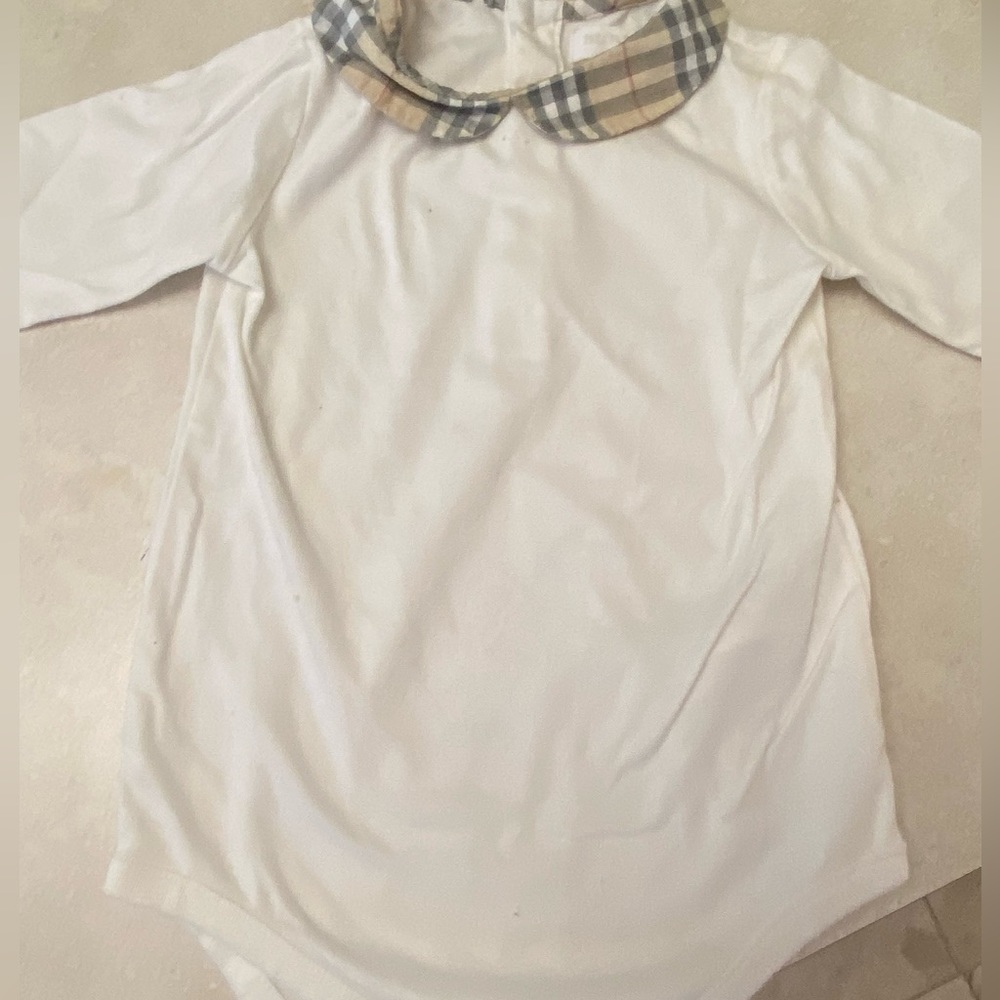 ✨🥥 Burberry Baby boy Bodysuit 🥥✨
